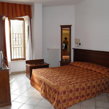 Hotel Bellagio Ovada Kültér fotó